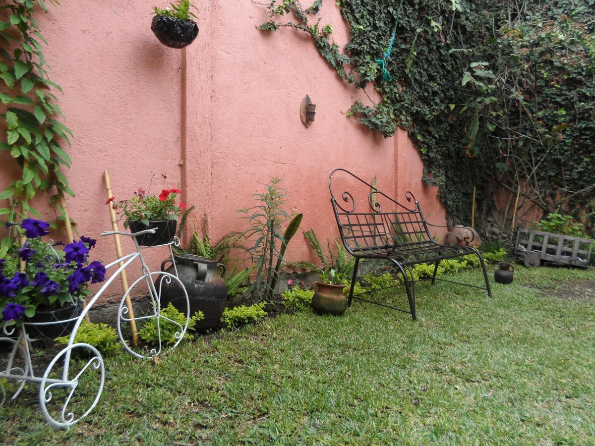 Casa Landivar Hotel Antigua Exterior photo